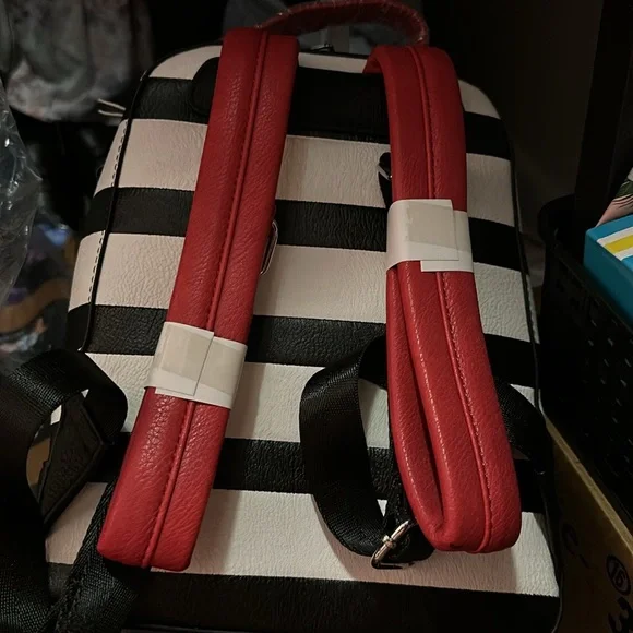 NWT Loungefly 101 Dalmatian backpack - Picture 2 of 6